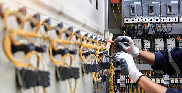 Professional Electrician technician working in Goreville, IL